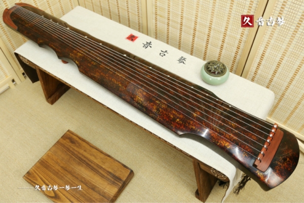 迪庆藏族自治州收藏级古琴【犀牛皮纹伏羲式】